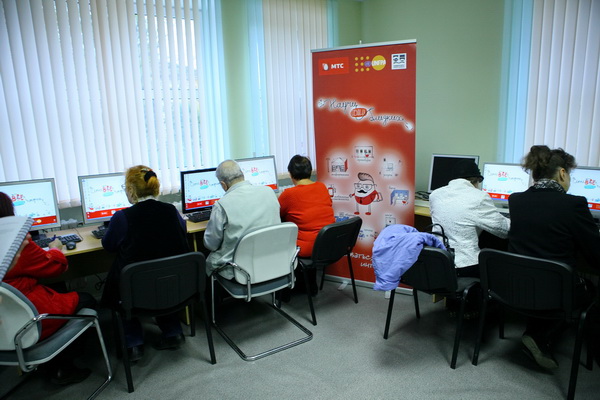 Образовательная программа для пожилых людей «Сети все возрасты покорны» стартовала в Минске!